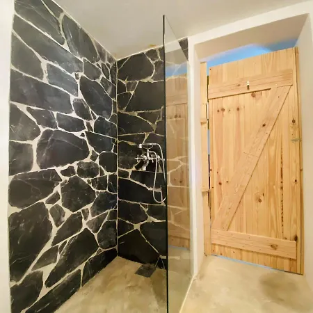 Casa Do Baloico بيت للعطل