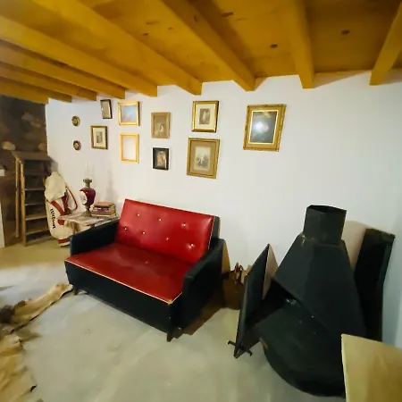 Casa Do Baloico * Janeiro de Baixo