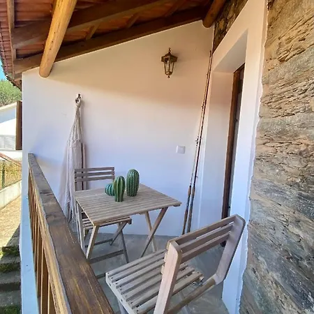 Casa Do Baloico * Janeiro de Baixo