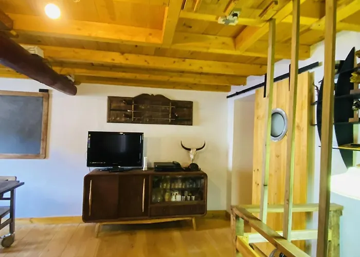 Casa Do Baloico * Janeiro de Baixo