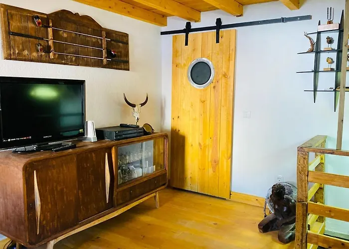 Casa Do Baloico * Janeiro de Baixo